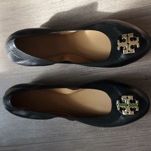 Tory burch black flats size 7